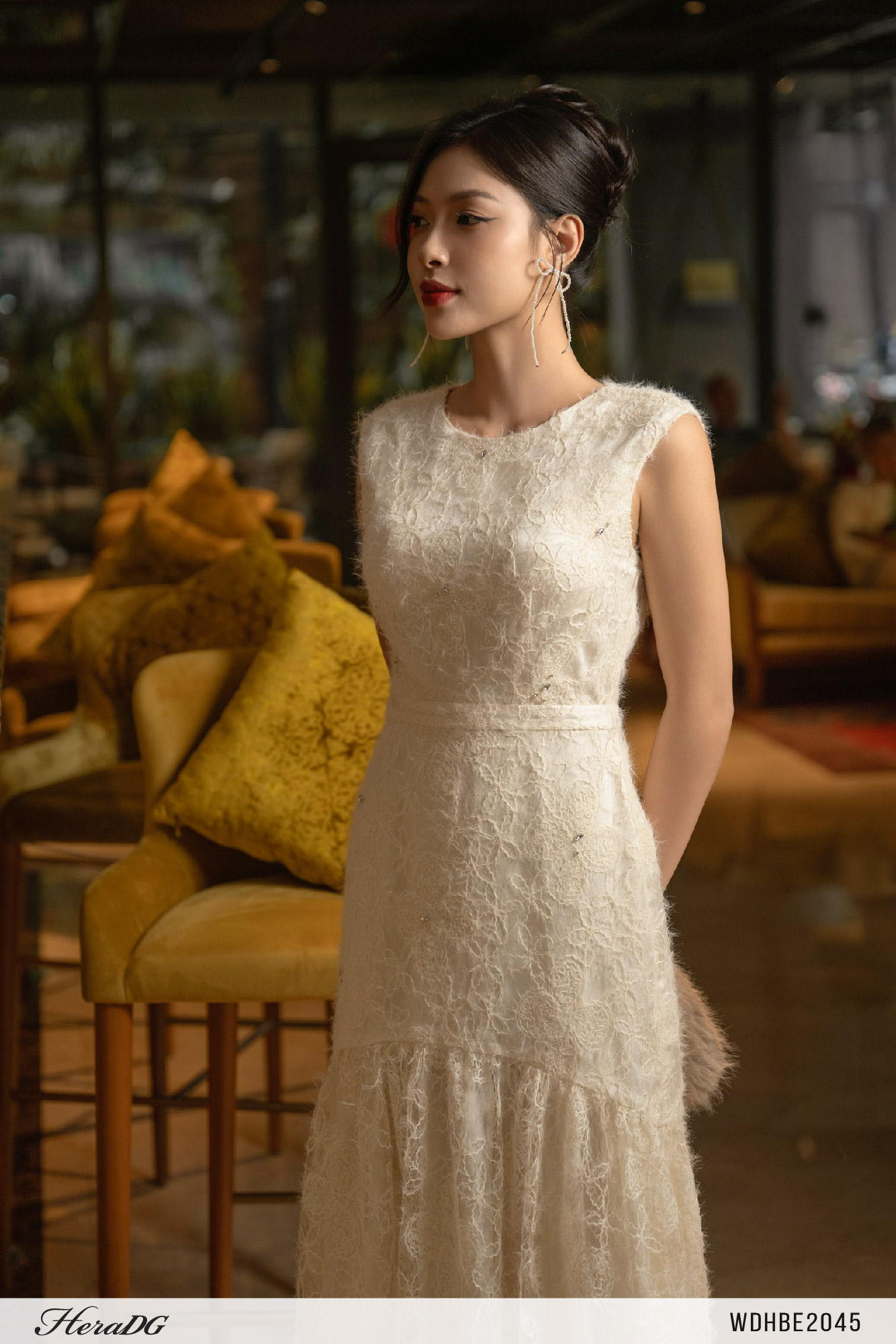 Ảnh của Đầm đuôi xòe rủ đính đá